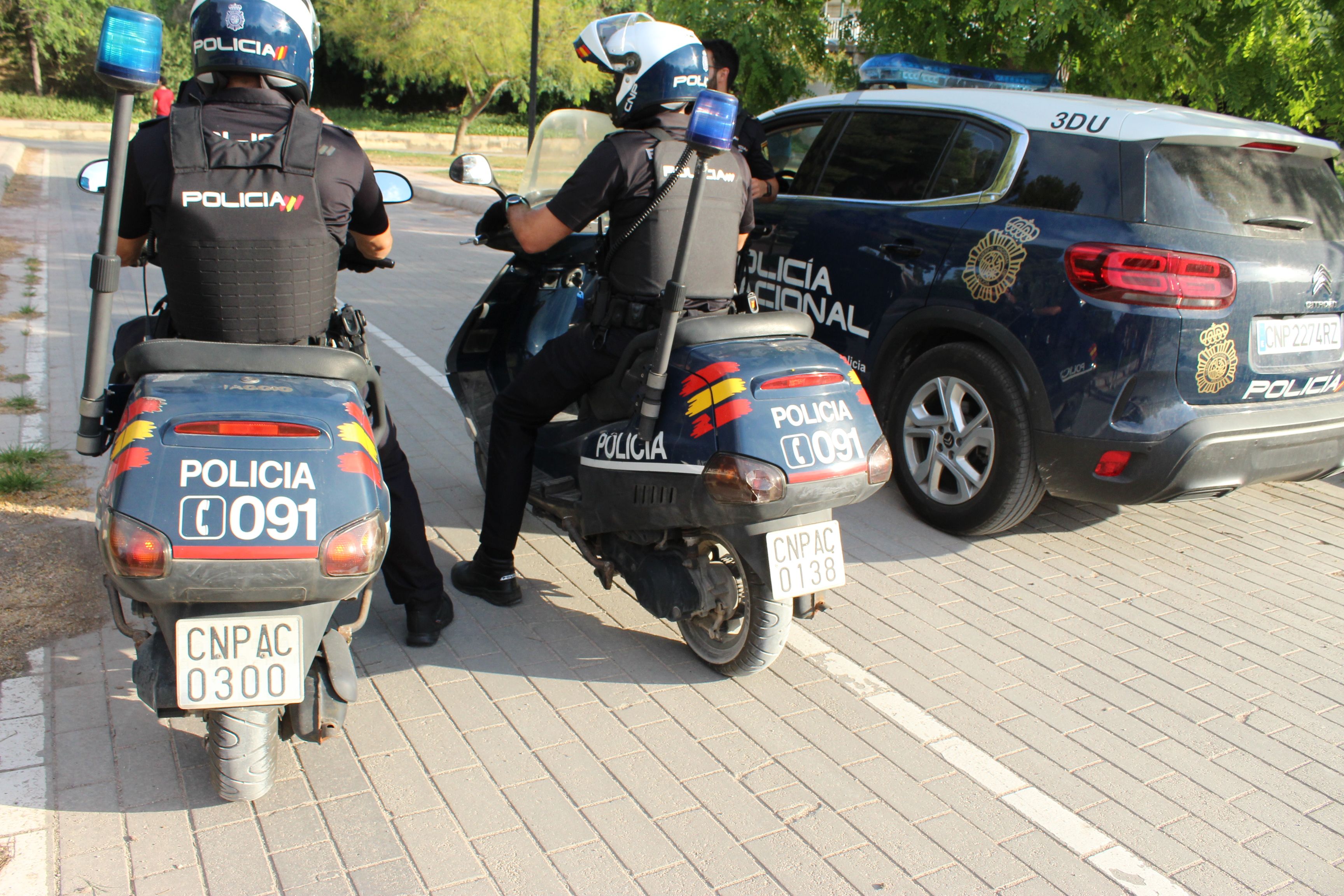 Efectius del Cos de Policia Nacional