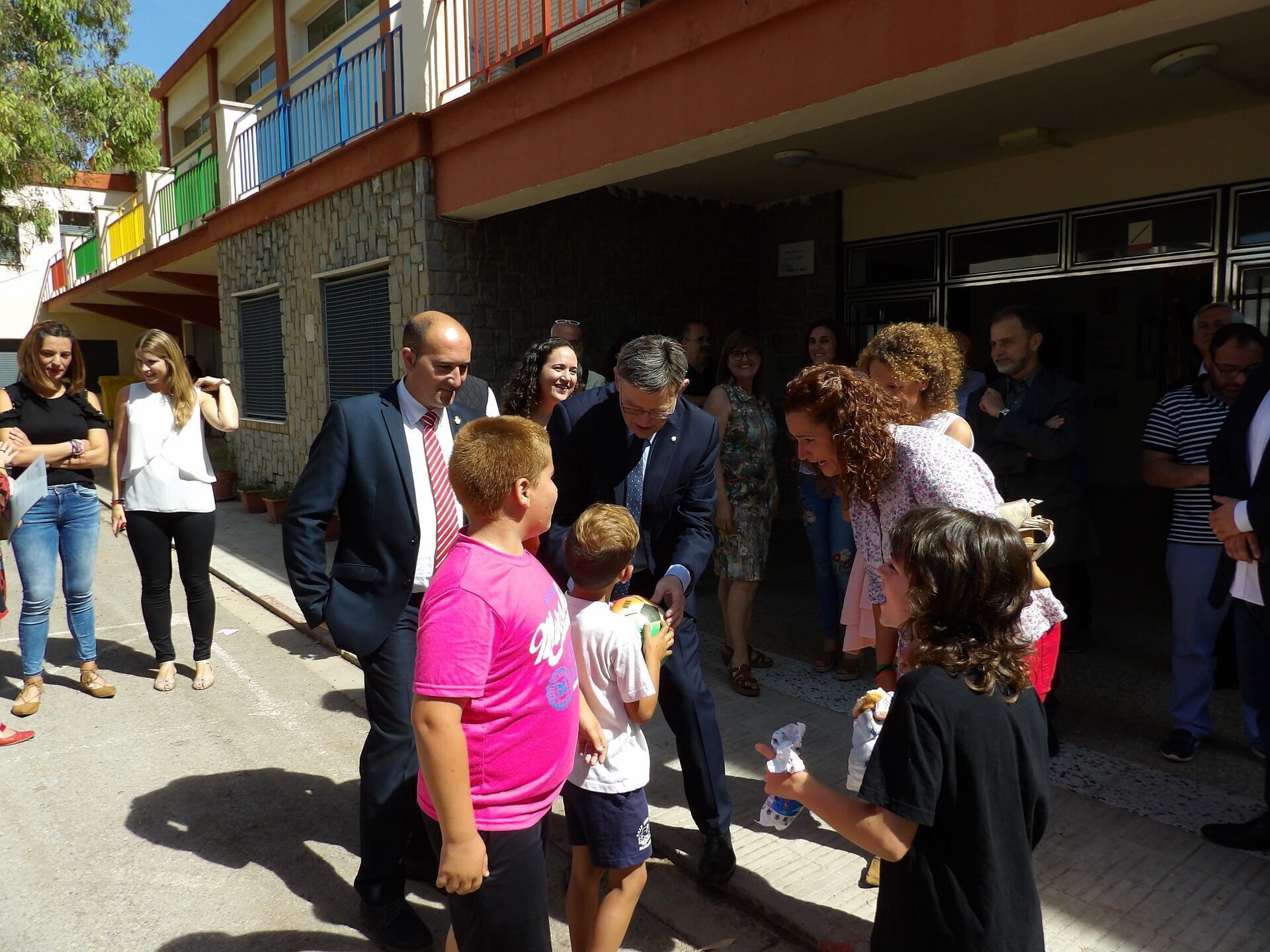 Ximo Puig presentando el programa Edificant de la Generalitat Valenciana