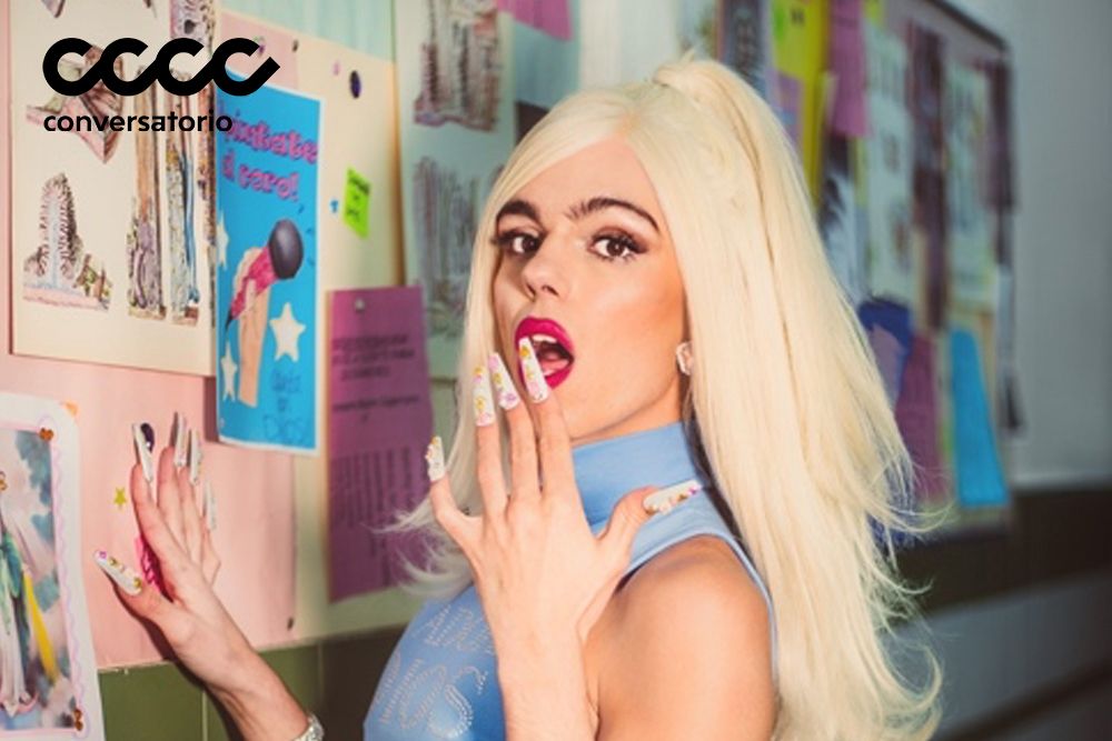 L'artista "queer" Samantha Hudson