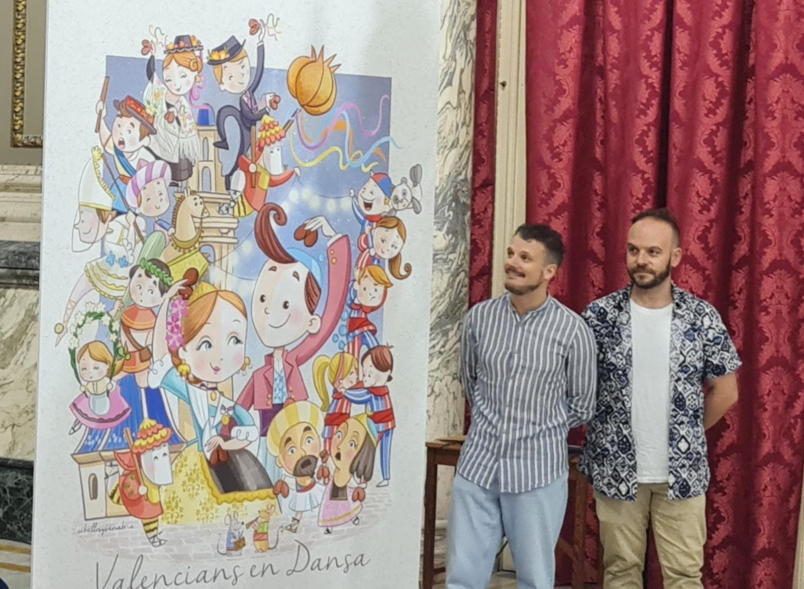Los artistas falleros Ceballos y Sanabria, junto al boceto de la falla infantil