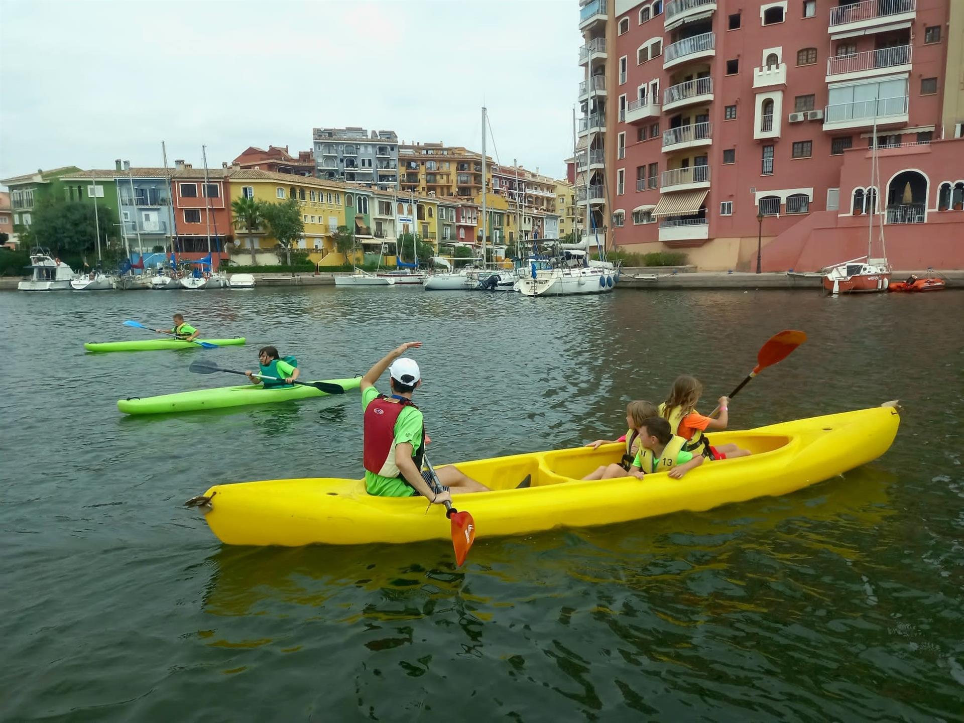 Mañana marinera para niños y niñas de Ucrania