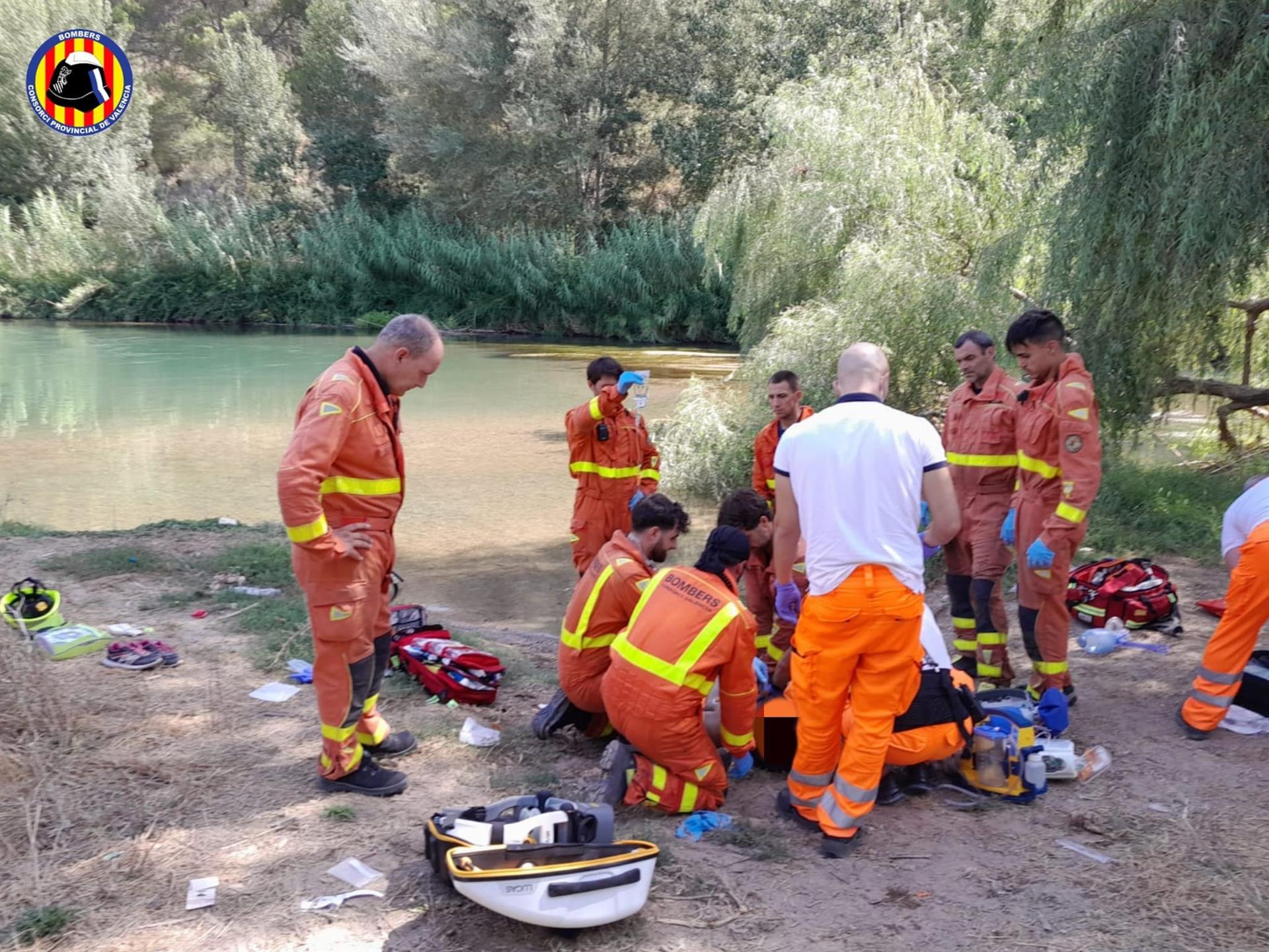 Un padre muere cuando trataba de salvar a su hija en la Presa de Manises