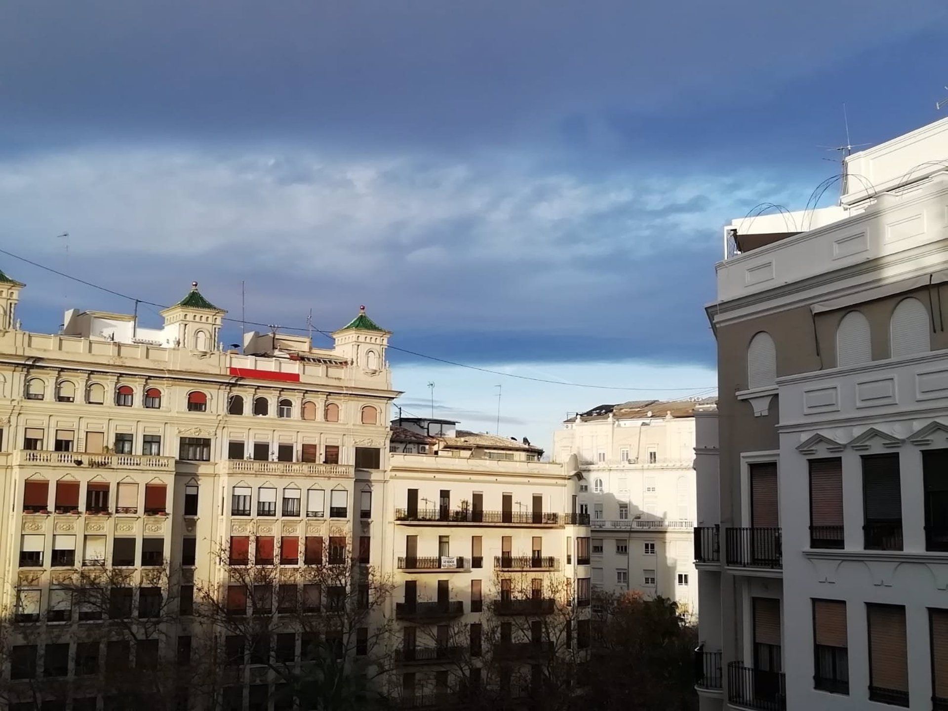 Núvols de contaminació a València