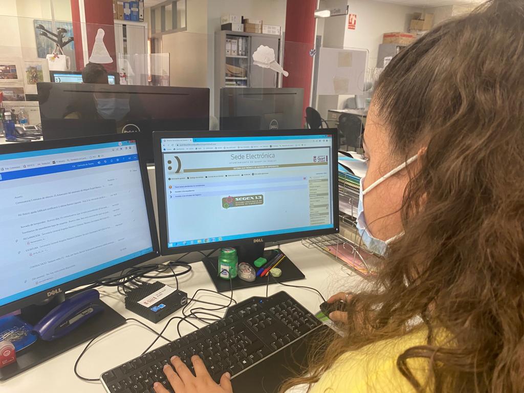 Trabajadora del ayuntamiento de Quart de Poblet