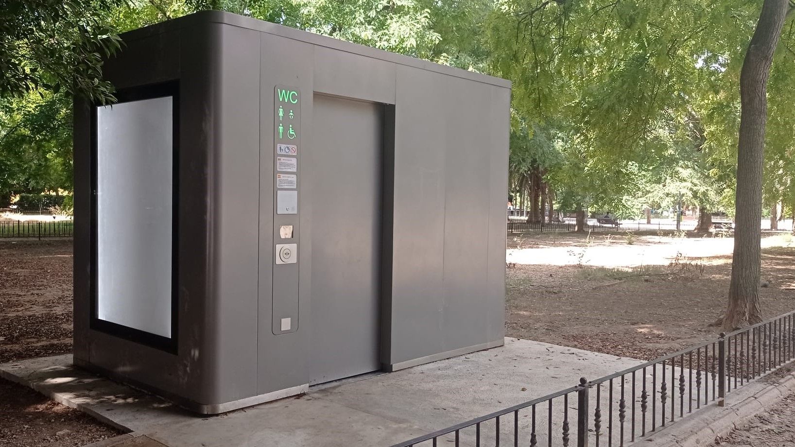 Bany auto rentable al jardí Enric Granados de Patraix 