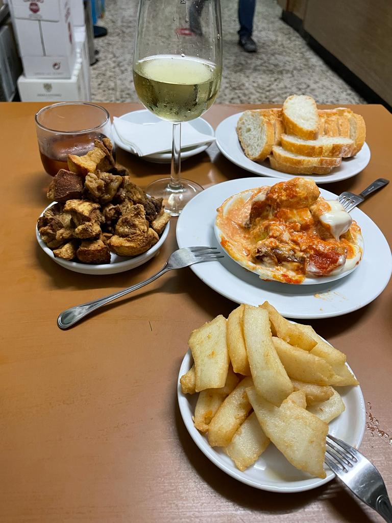 Algunas de las tapas de Taberna Amparín.