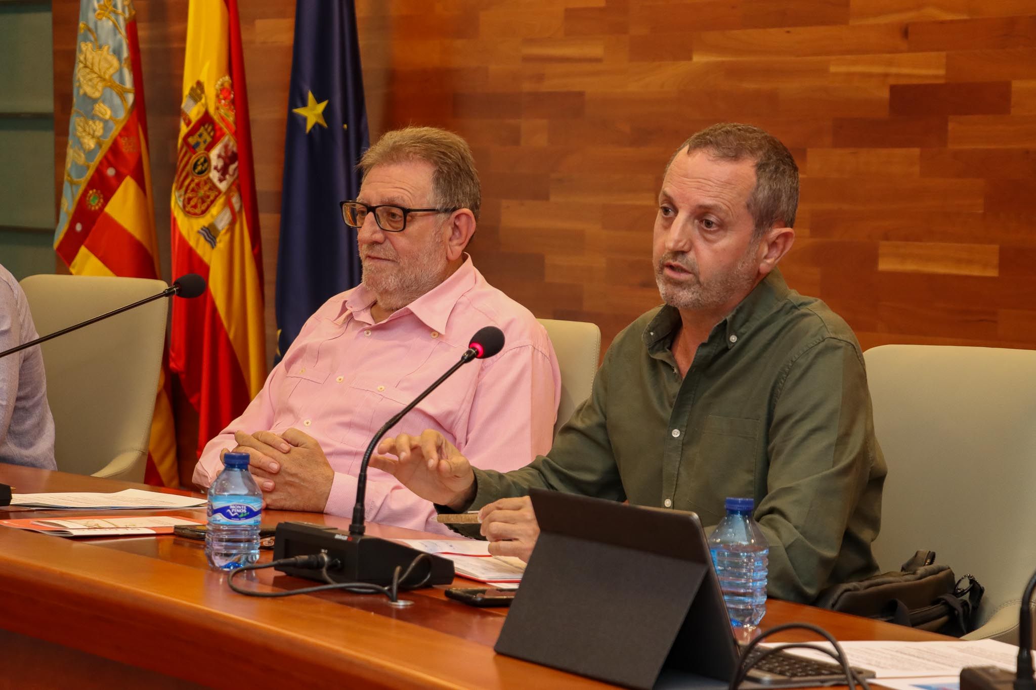 El alcalde de Torrent, Jesús Ros, y el director de la Fundación Horta Sud, Julio Huerta