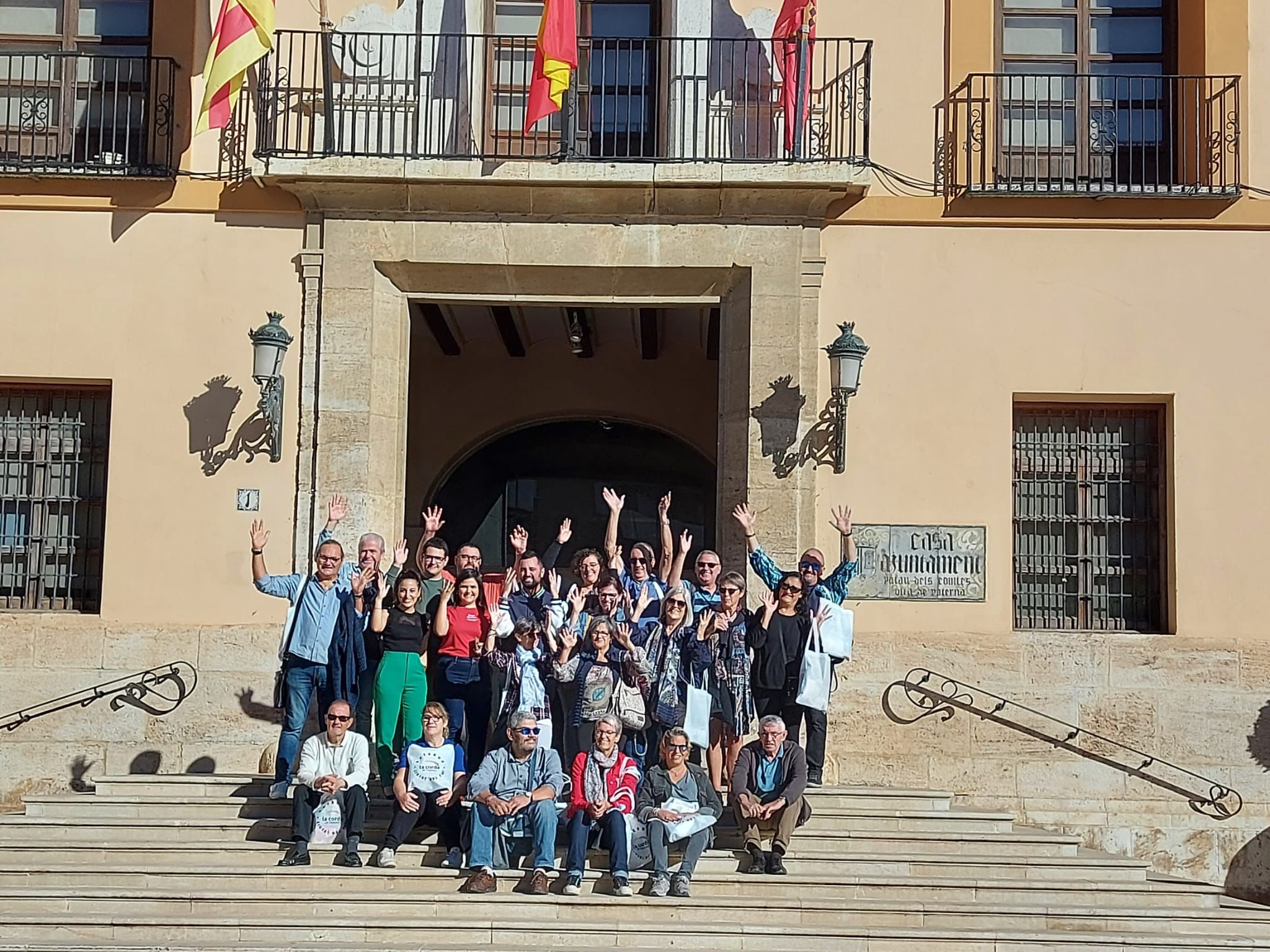 Participants de la I Ruta Turística Inclusiva celebrada a Paterna per a persones sordes