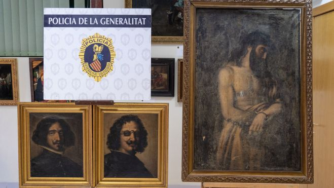 Obras falsificadas de Velázquez y Tiziano incautadas por la Policía de la Generalitat Valenciana