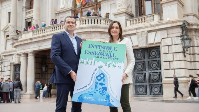 La regidora Elisa Valía presenta la campanya de sanejament
