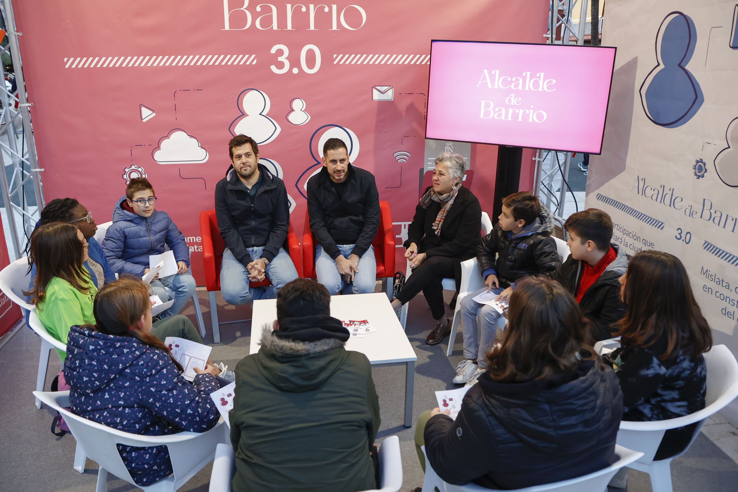 El alcalde de Mislata, Carlos F. Bielsa, en una nueva edición de "Alcalde de Barrio"