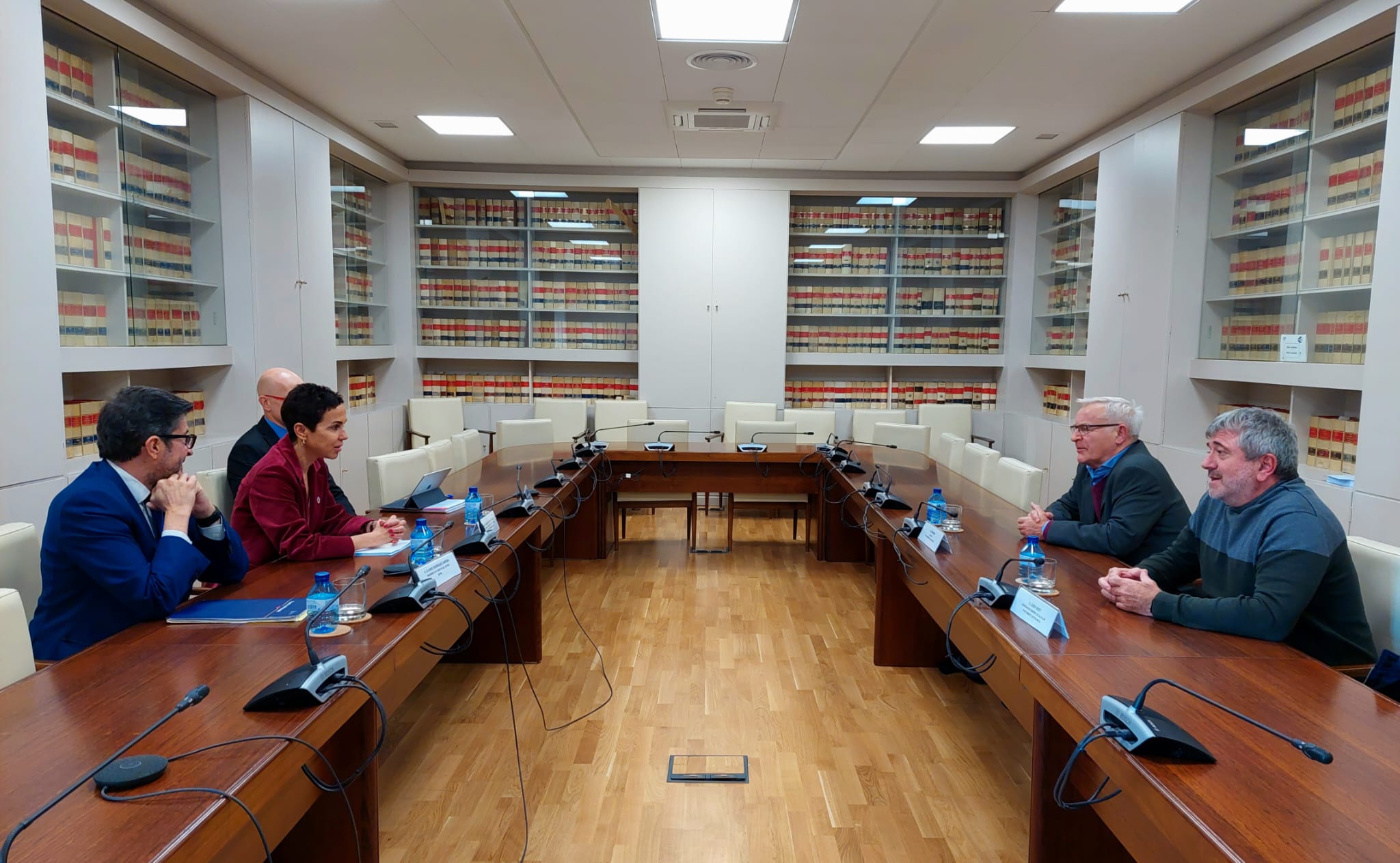 Reunión del alcalde Joan Ribó con la secretaria de Estado de Transportes