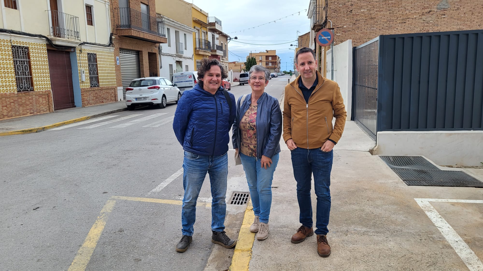 El alcalde de Meliana, Josep Riera, la regidora de Roca, Amparo Martí, y el alcalde de Foios, Sergi Ruiz