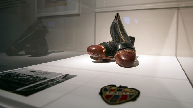 Exposición 'De granotes, gats i palmeres' en l'ETNO