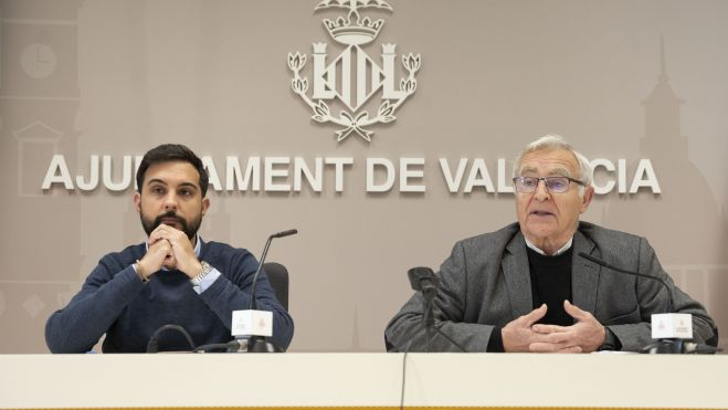 El concejal Alejandro Ramón y Joan Ribó durante la rueda de prensa de hoy