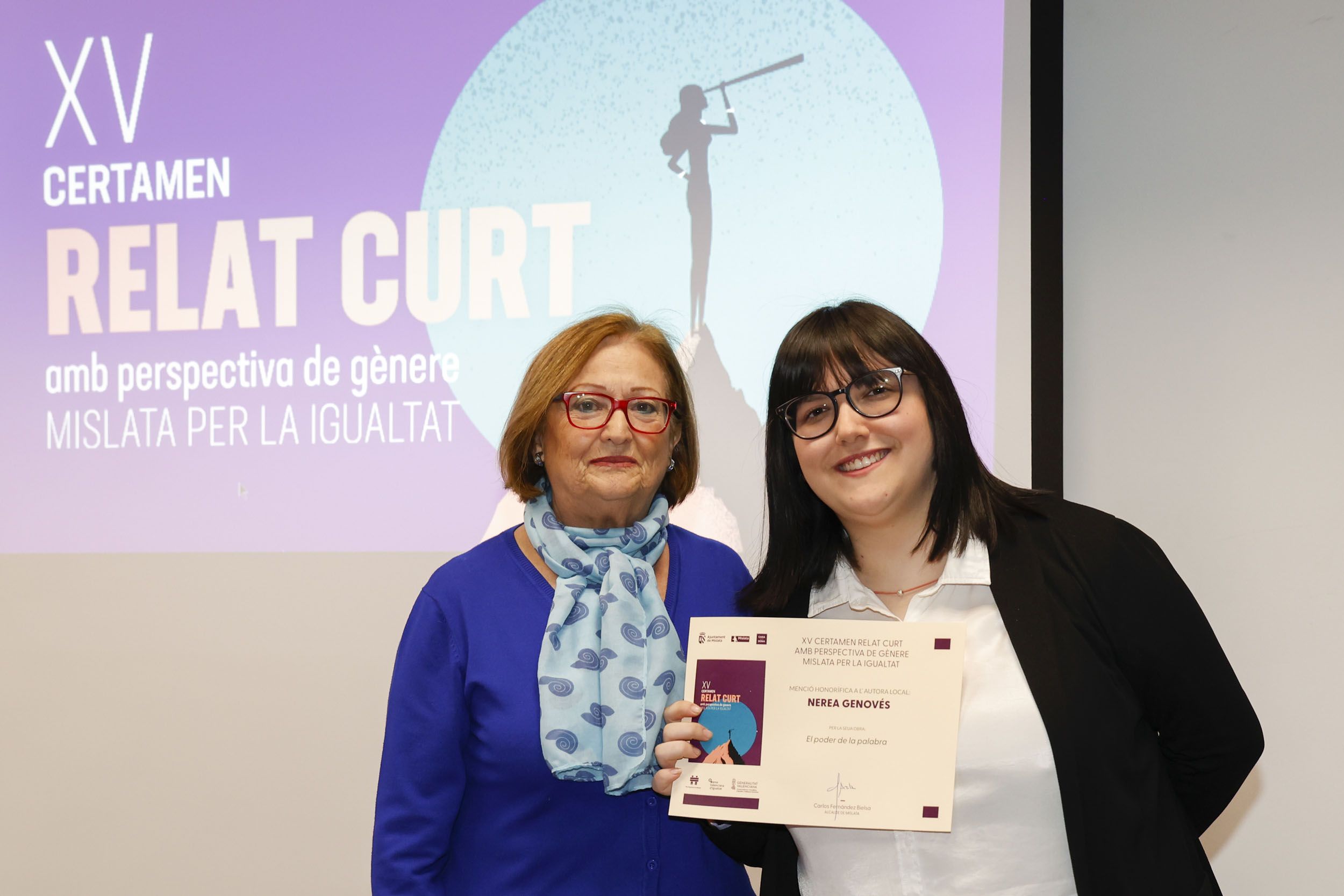 Carmela Lapeña con Nera Genovés, ganadora
