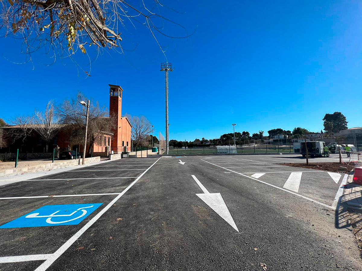 Nou aparcament al Centre Cívic “El Prat” de Lliria