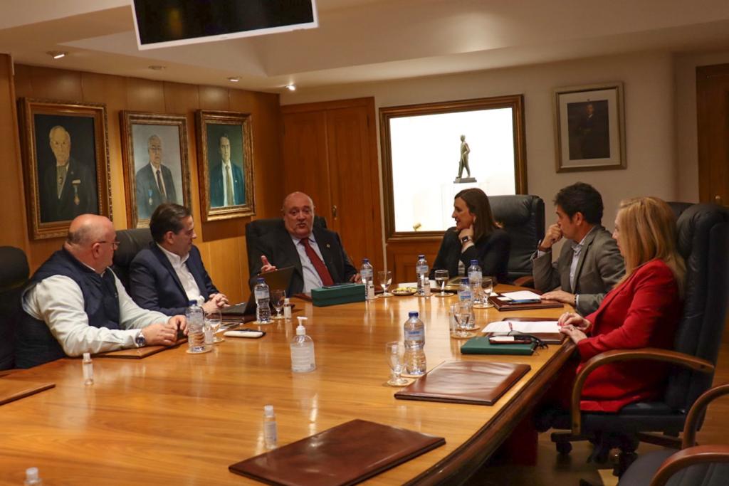 Reunió entre María José Catalá i els agents comercials 