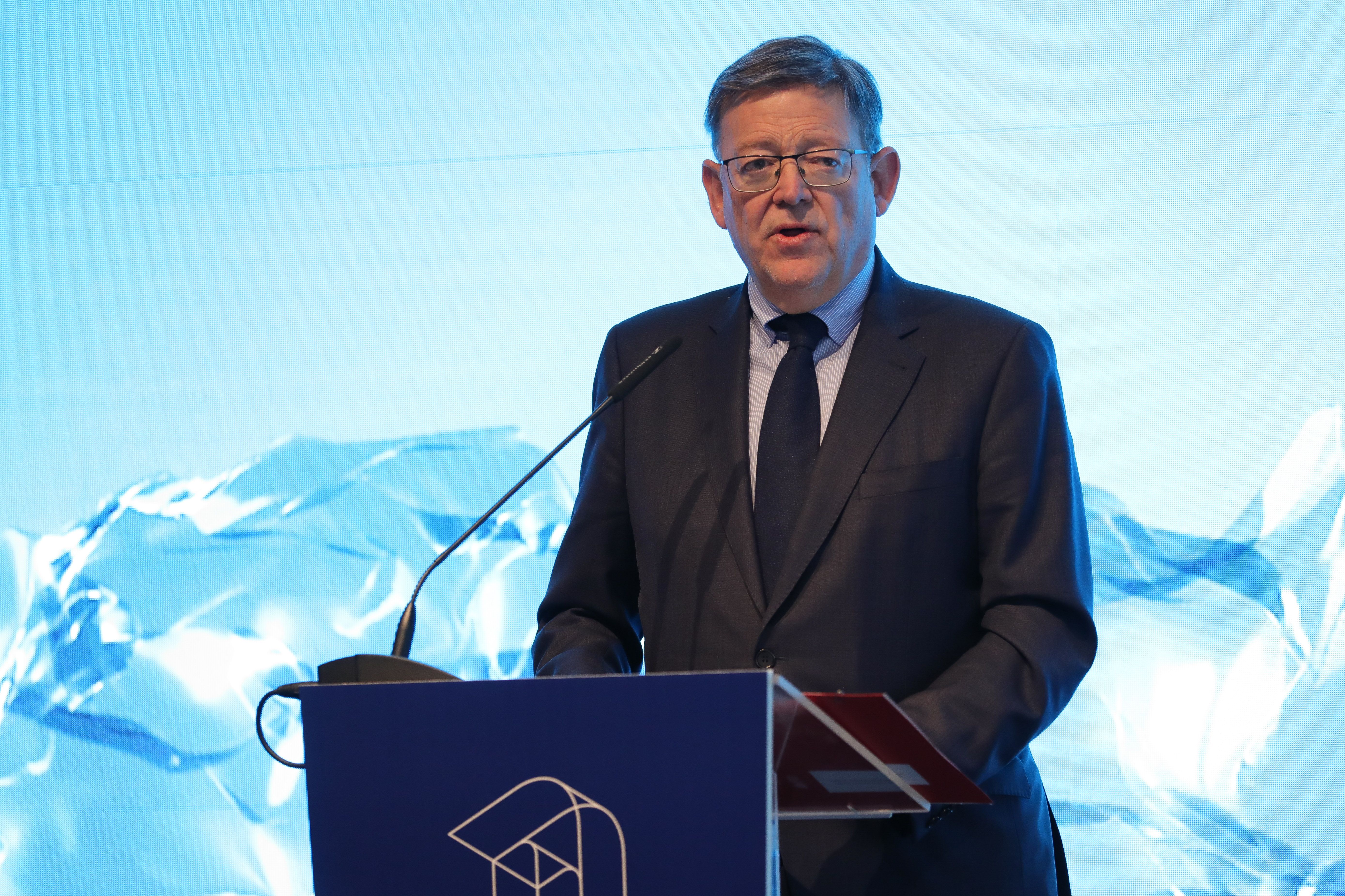 El president Ximo Puig en el acto de apertura del centro de transformación digital Dinapsis de Hidraqua en La Marina de València