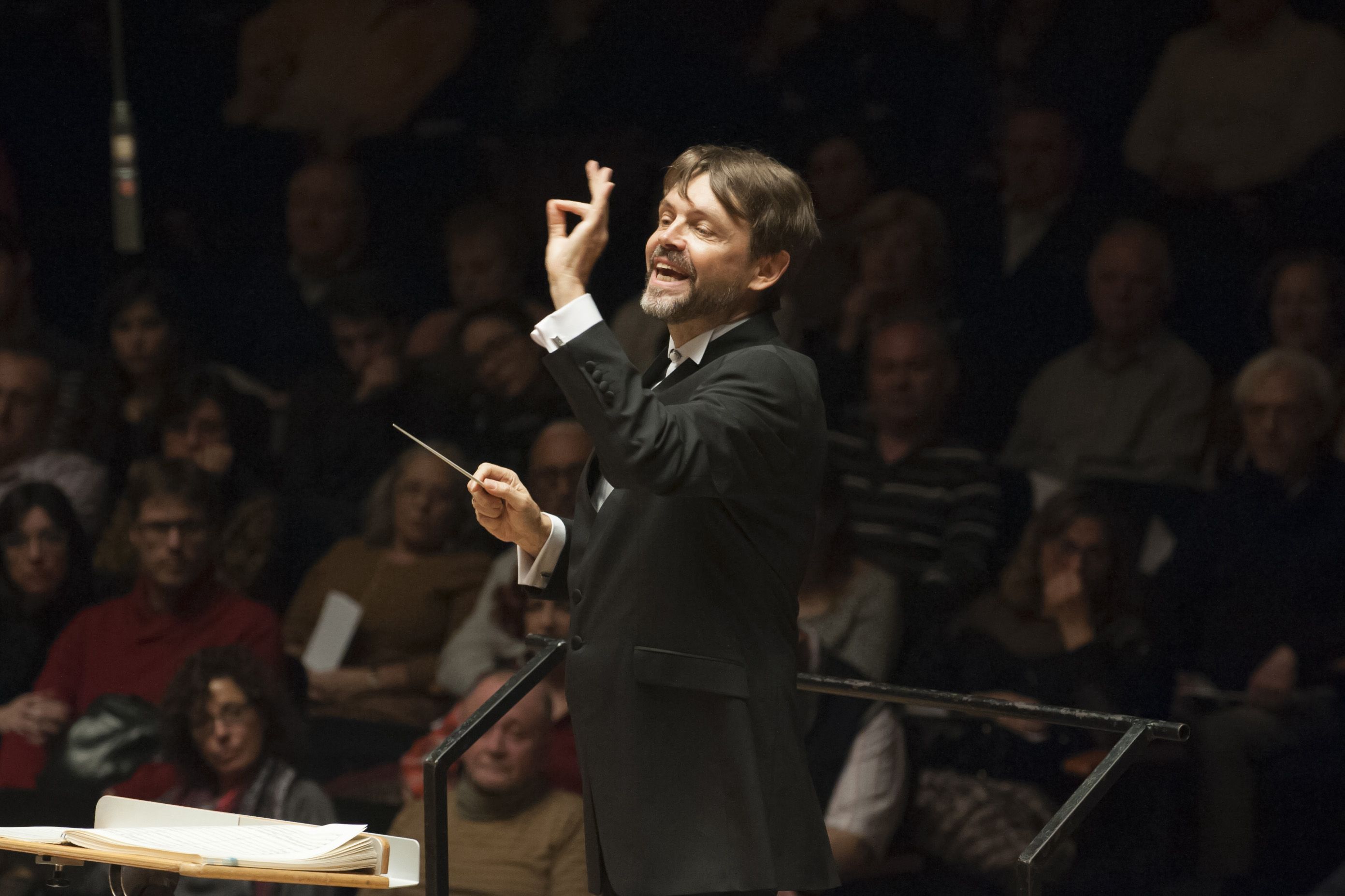 Andrey Boreyko en el Palau de la Música en València. Foto Eva Ripoll