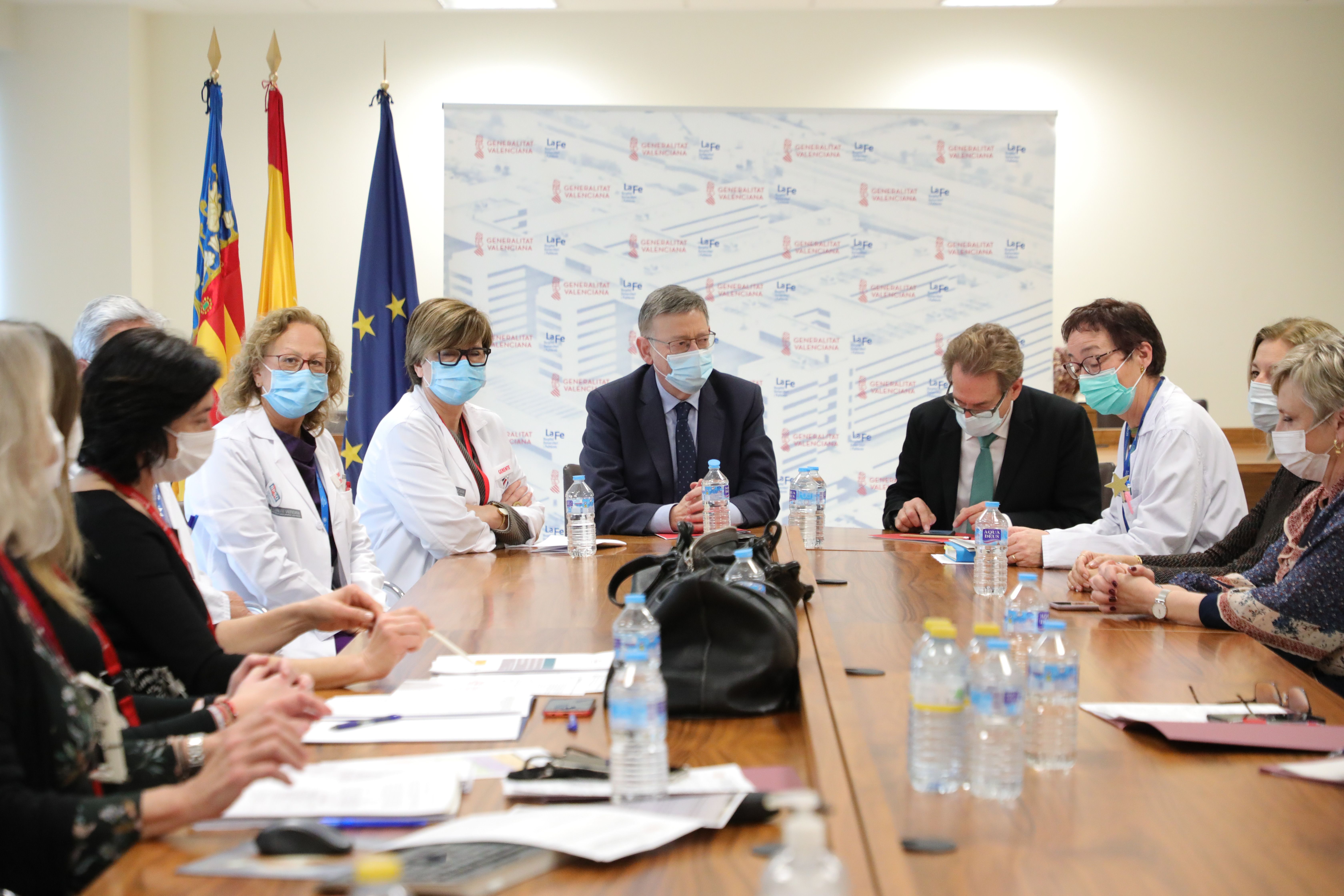  Ximo Puig reunido con el Comité de Coordinación 