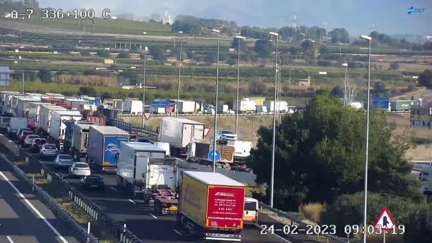 Atascos en la A-7 hoy viernes 24 de febrero