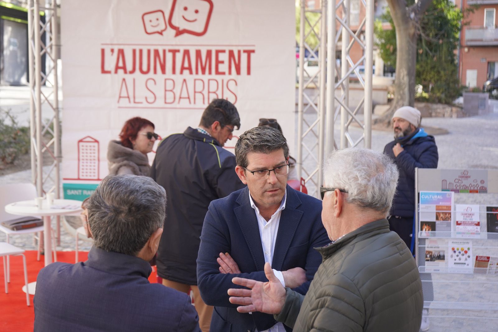 L'alcalde d'Ontinyent participa en la iniciativa "L'Ajuntament al barri"