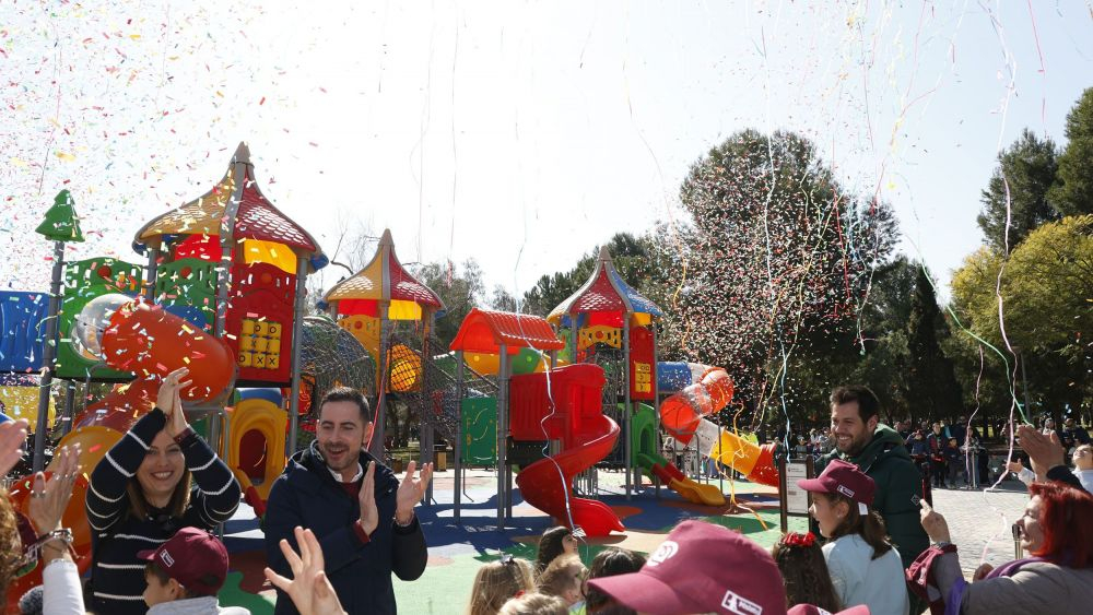 Inauguración en Mislata del nuevo parque infantil en La Canaleta