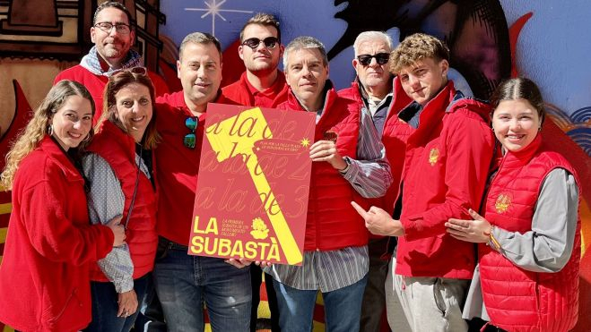 Falla Plaza de Honduras subasta su monumento Falla Plaza de Honduras subasta su monumento