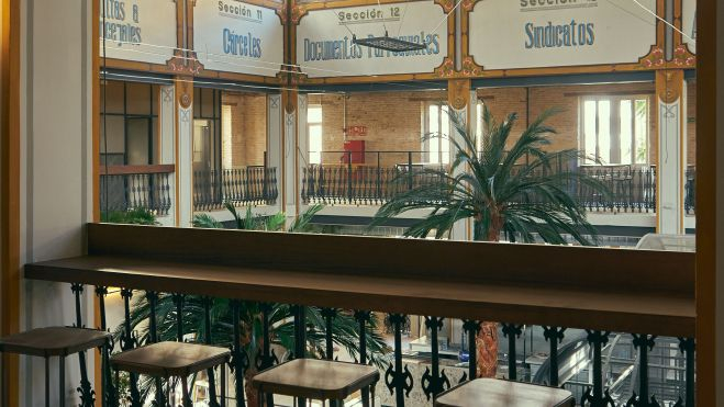 Interior del Mercado de la Imprenta de València Interior del Mercado de la Imprenta de València