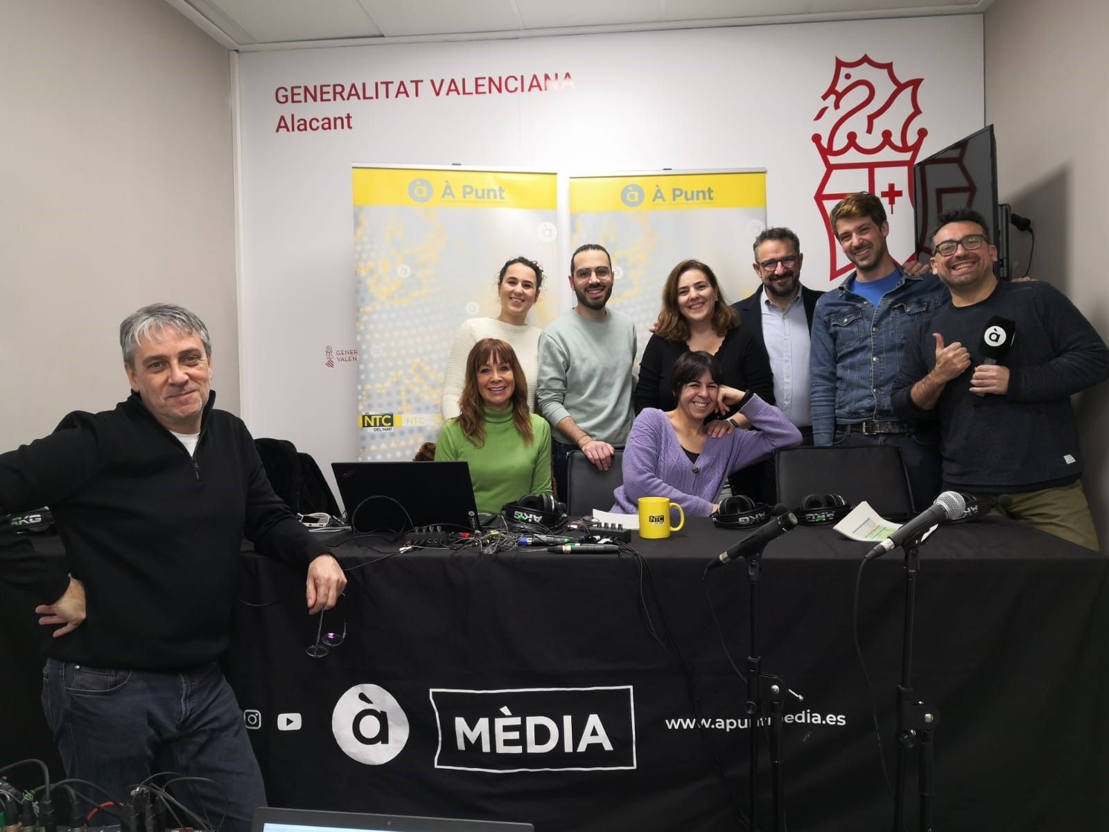 Equip de Les Notícies del matí d'À Punt