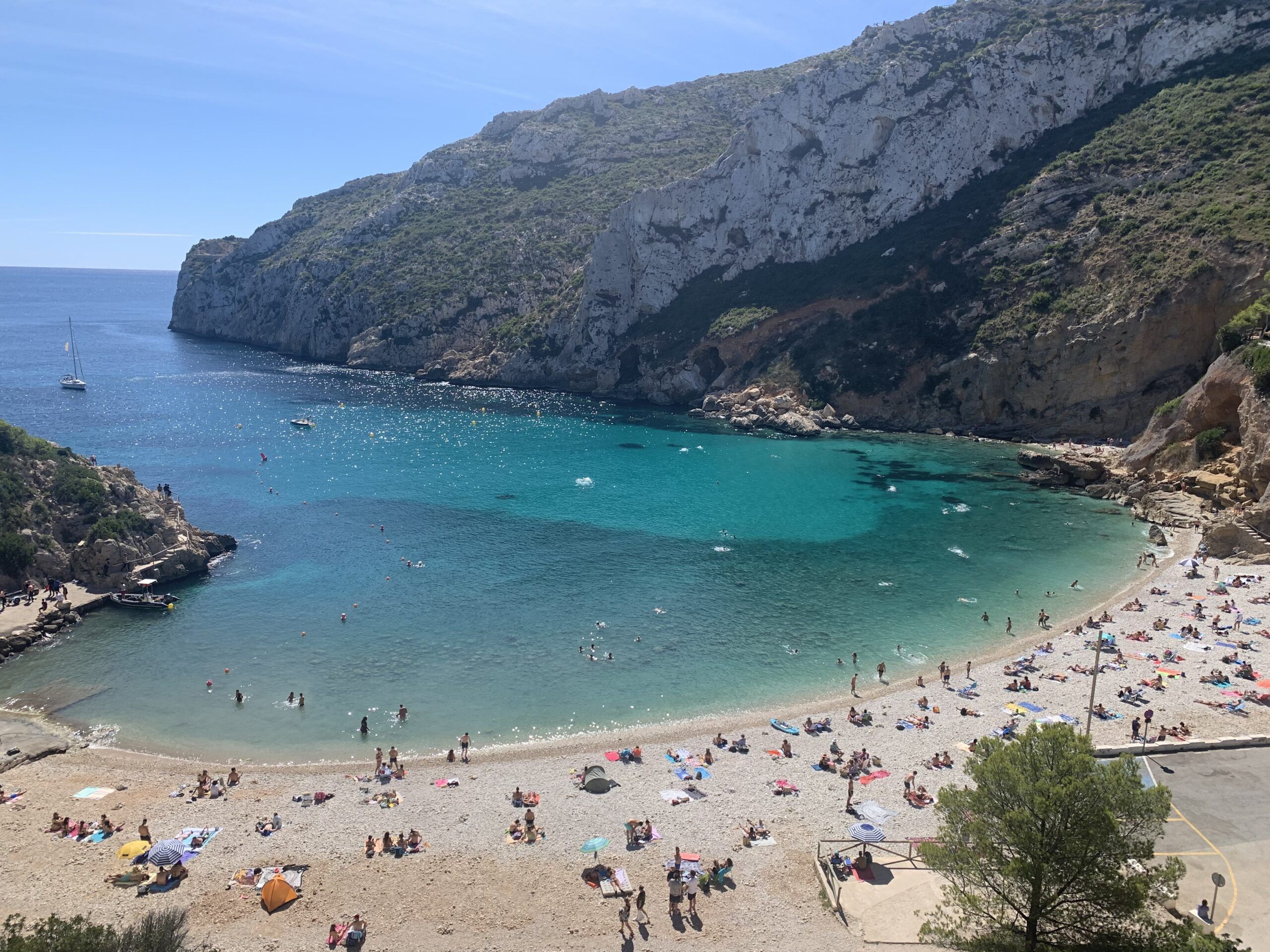 Imagen de la cala Granadella en Xàbia