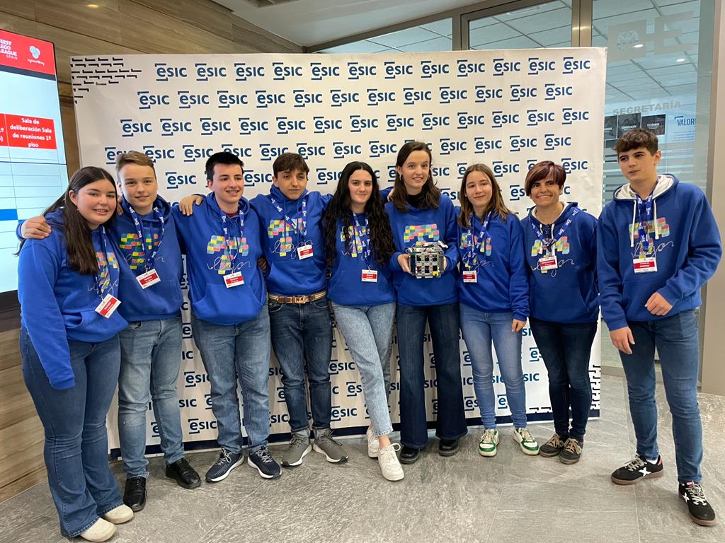 Imatge del equip guanyador de la First Lego League