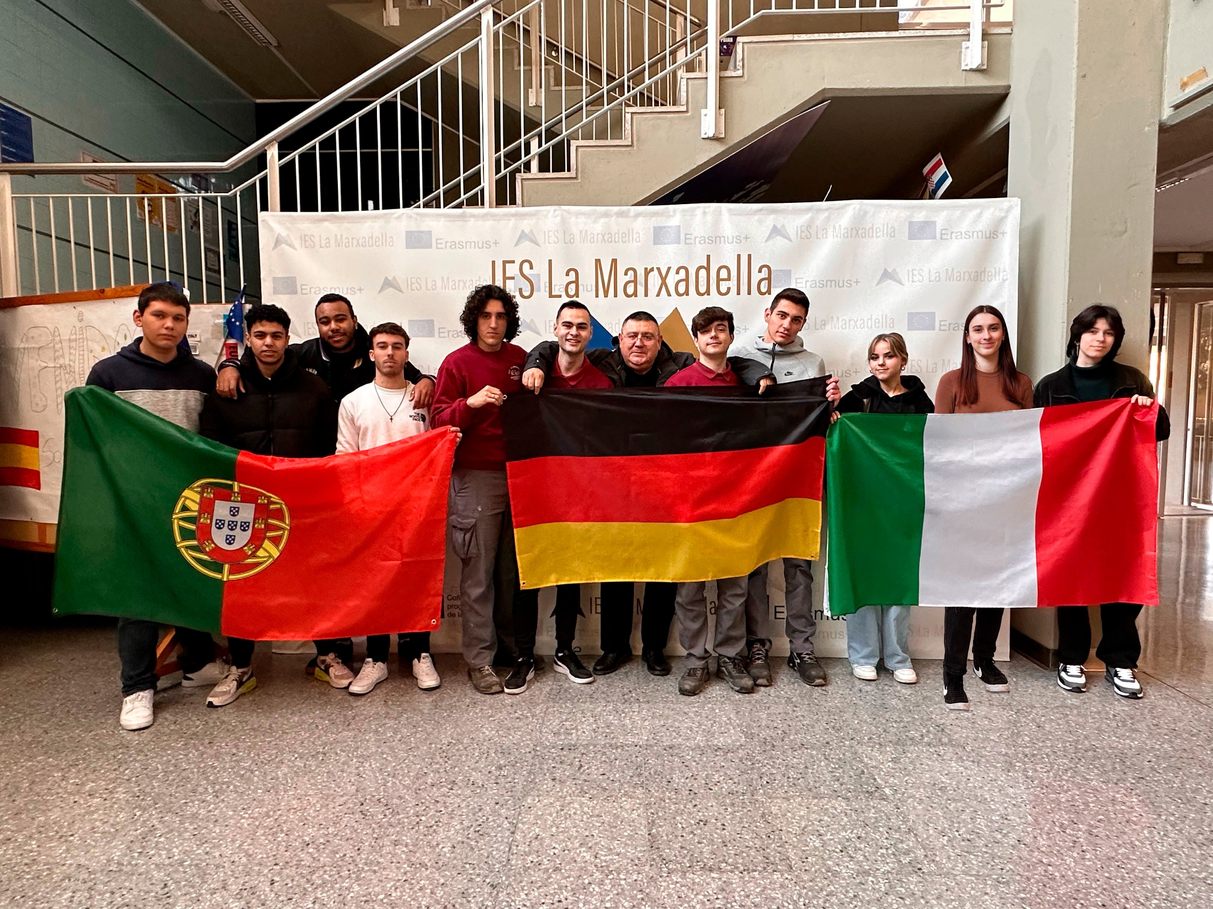 Alumnat que participa al programa Erasmus de l'IES La Marxadella de Torrent