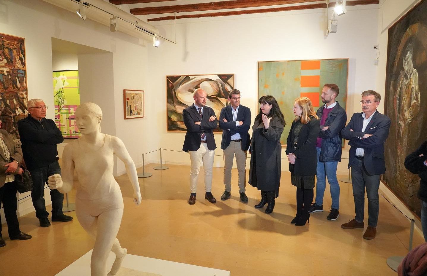 Exposición "Dones en marxa" en Ontinyent