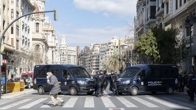 Dispositivo de seguridad para cortes de calles por las Fallas de València