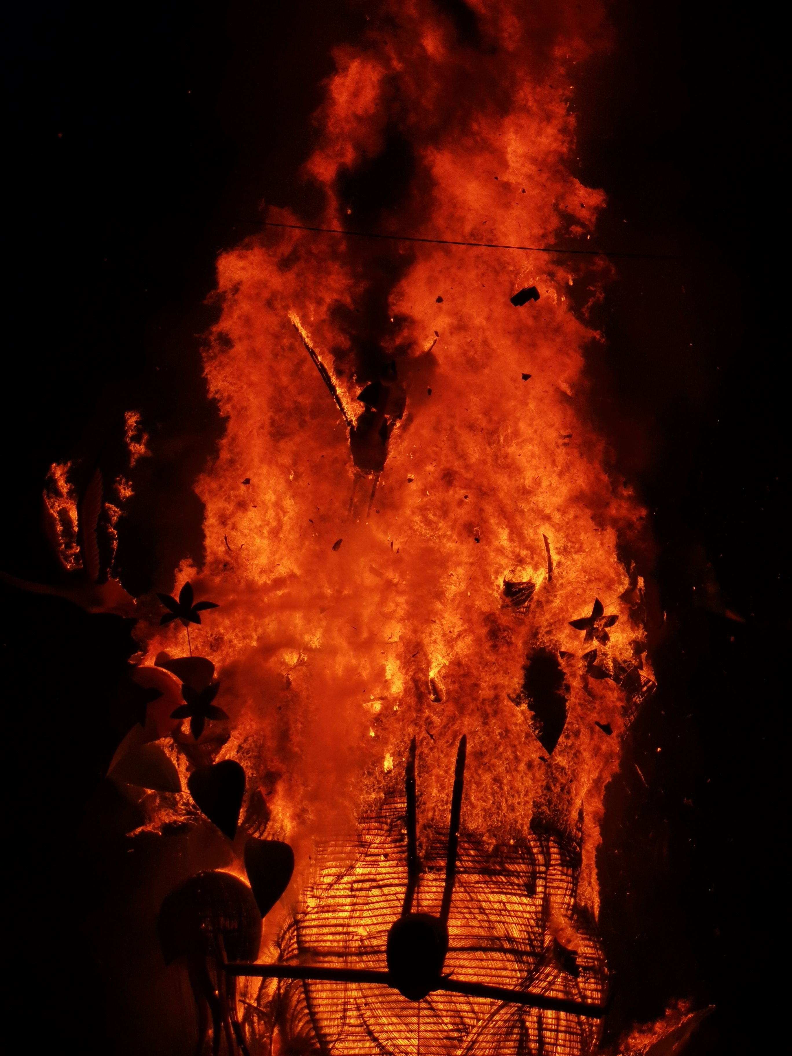 Així va ser la Cremà de la falla municipal de València 2023