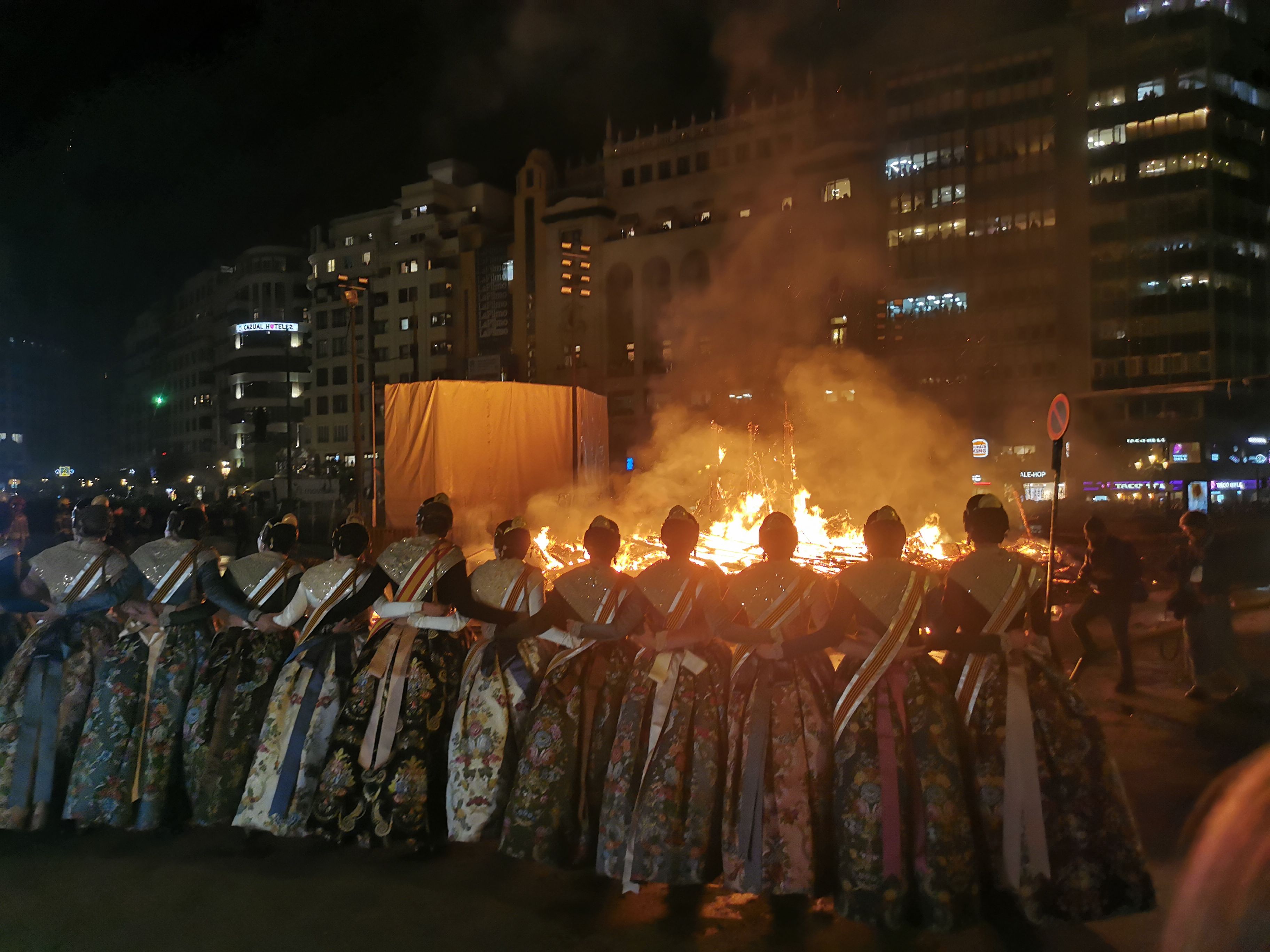 Així va ser la Cremà de la falla municipal de València 2023