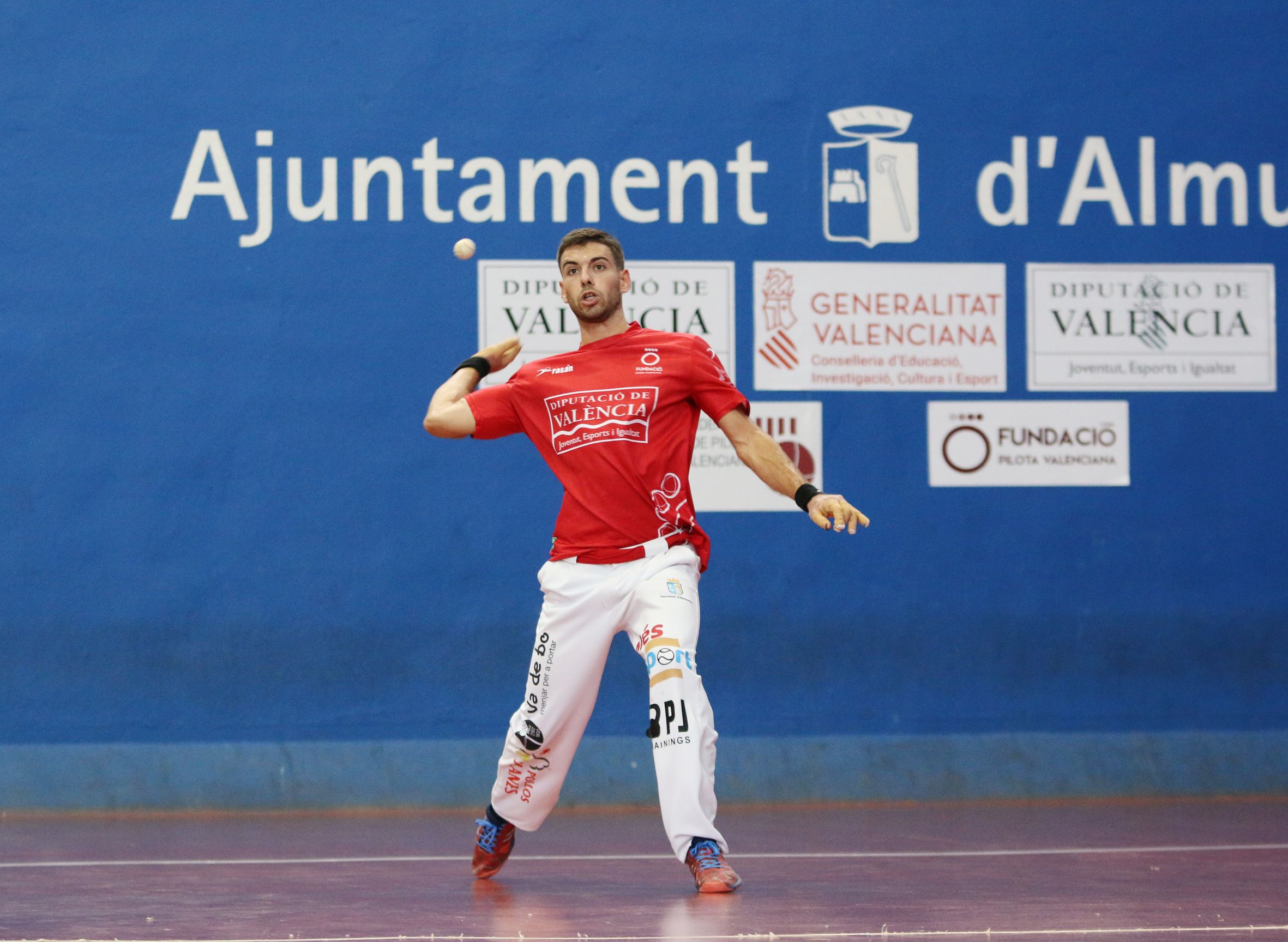 Lluís de la Vega, especialista en el frontó valencià - Funpival