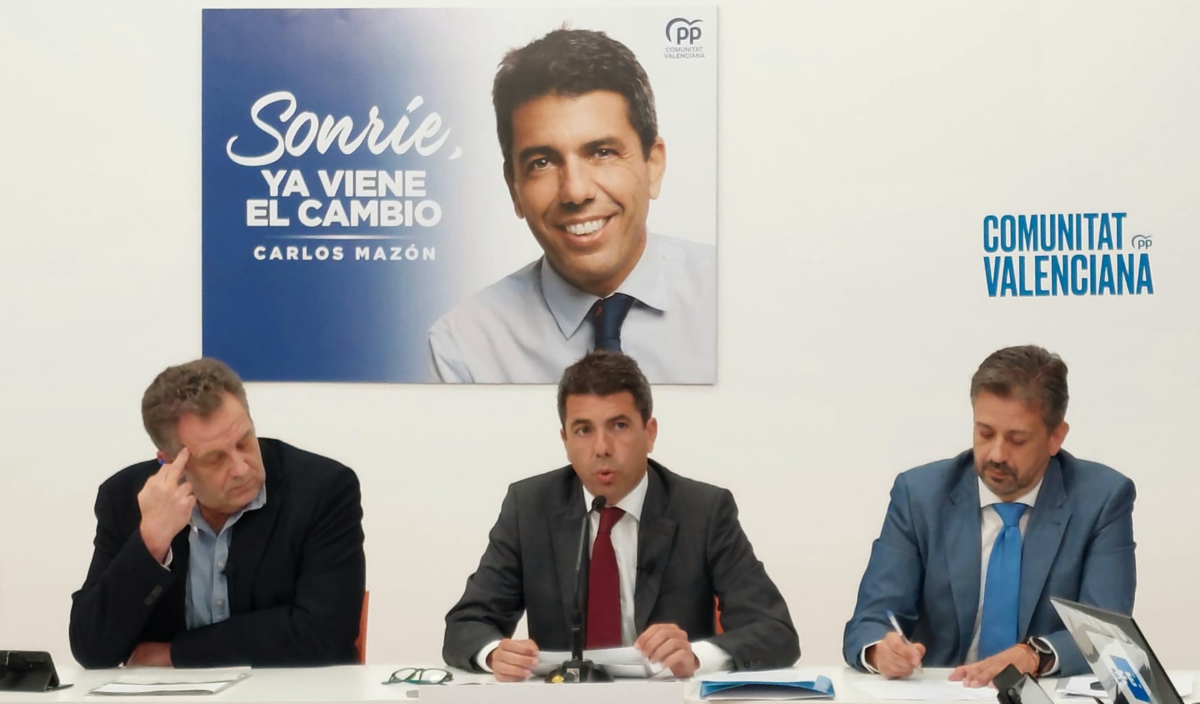 Carlos Mazó, presidente del PPCV, en una rueda de prensa