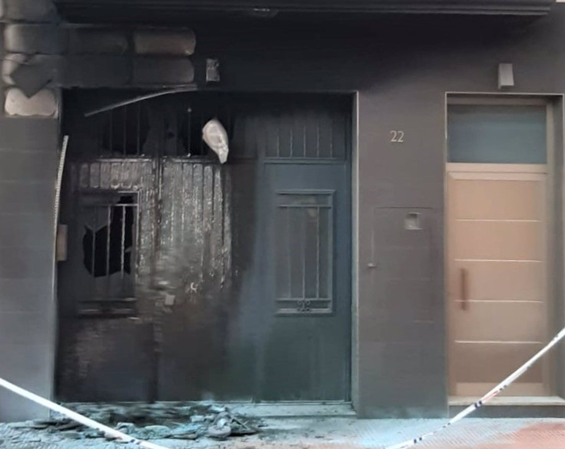 Fachada afectada por el fuego