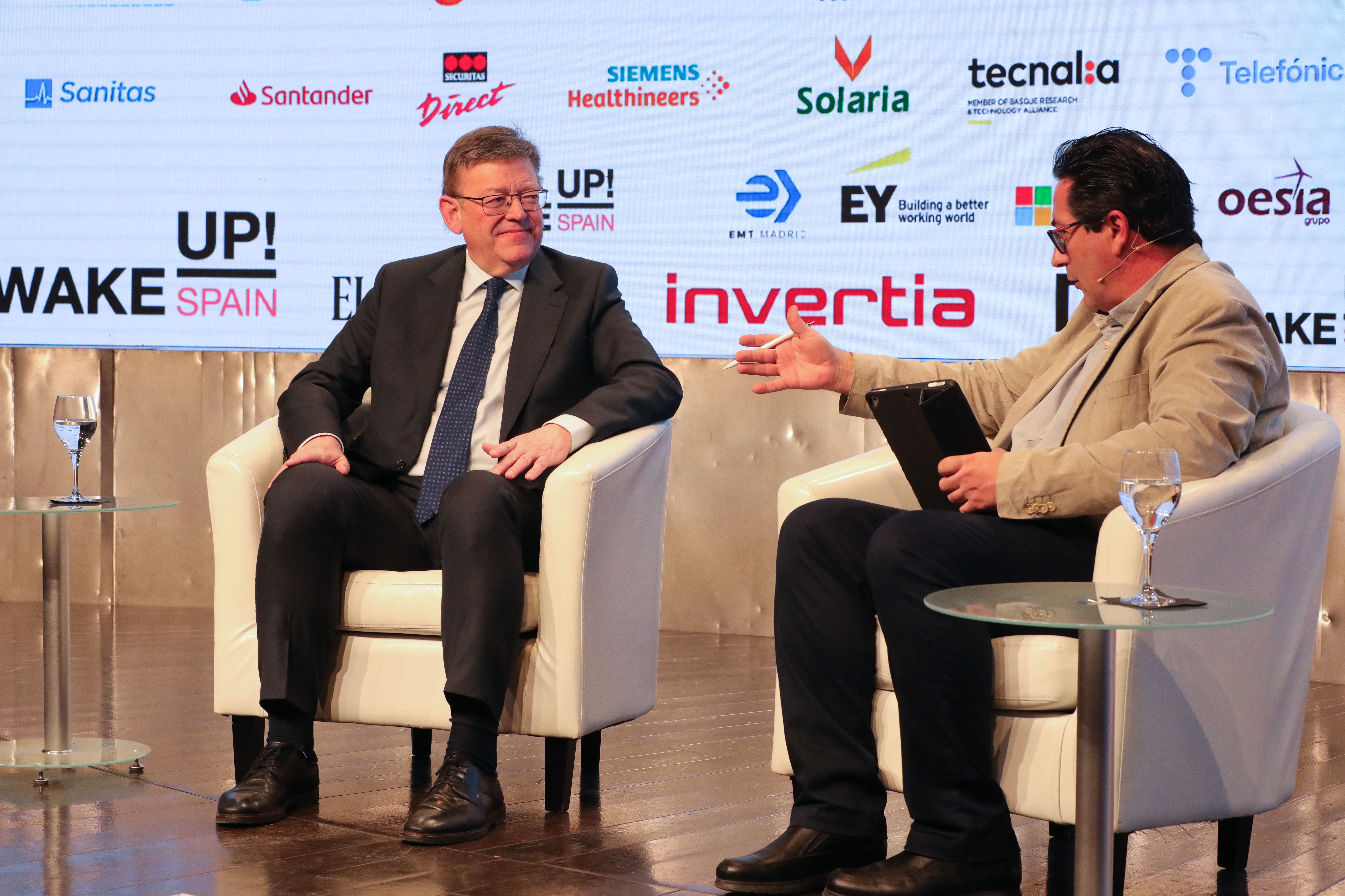 Ximo Puig a la III edició del fòrum "Wake UP, Spain!"