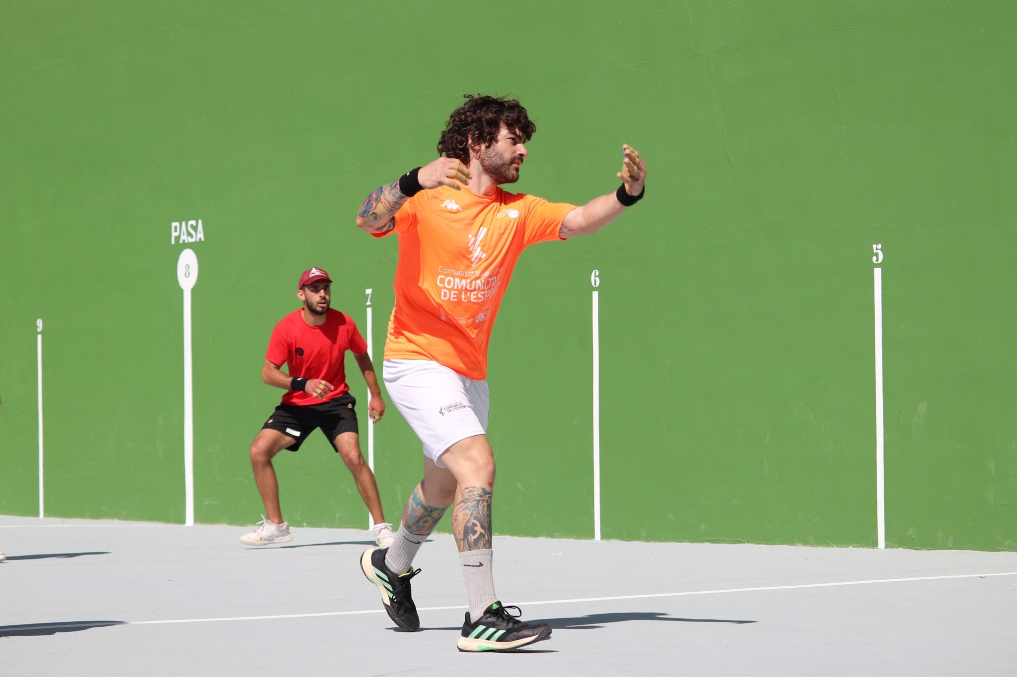 Adrián de Quart, en una partida de frontó valencià en el Mundial - Fedpival