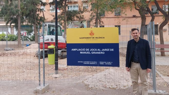 El regidor Sergi Campillo visita l'inici de les obres al Jardí de Manuel Granero El regidor Sergi Campillo visita l'inici de les obres al Jardí de Manuel Granero