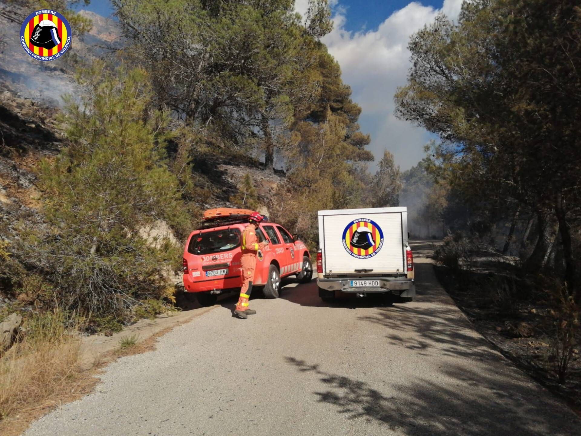 Una dotación del Consorcio Provincial de Bomberos de Valencia movilizada en el incendio de Barx