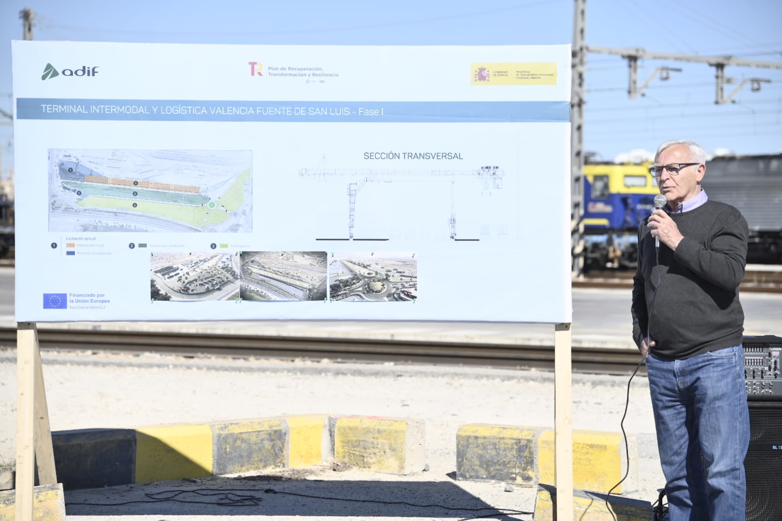 Joan Ribó en la presentación de la estación intermodal Font de Sant Lluís 