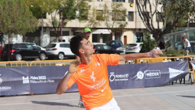 Diego, en la final del Mundial de Pilota en Alzira - Fedpival Diego, en la final del Mundial de Pilota en Alzira - Fedpival