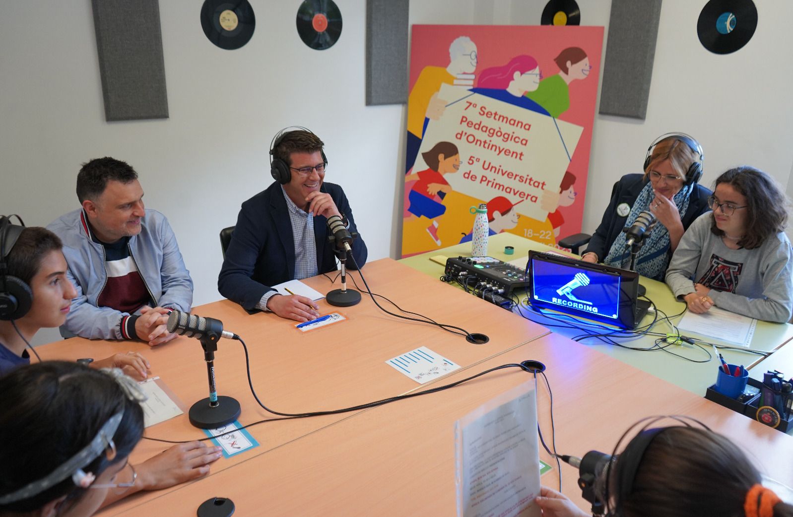 Visita de l'alcalde d'Ontinyent al Centre d’Educació Especial Vall Blanca