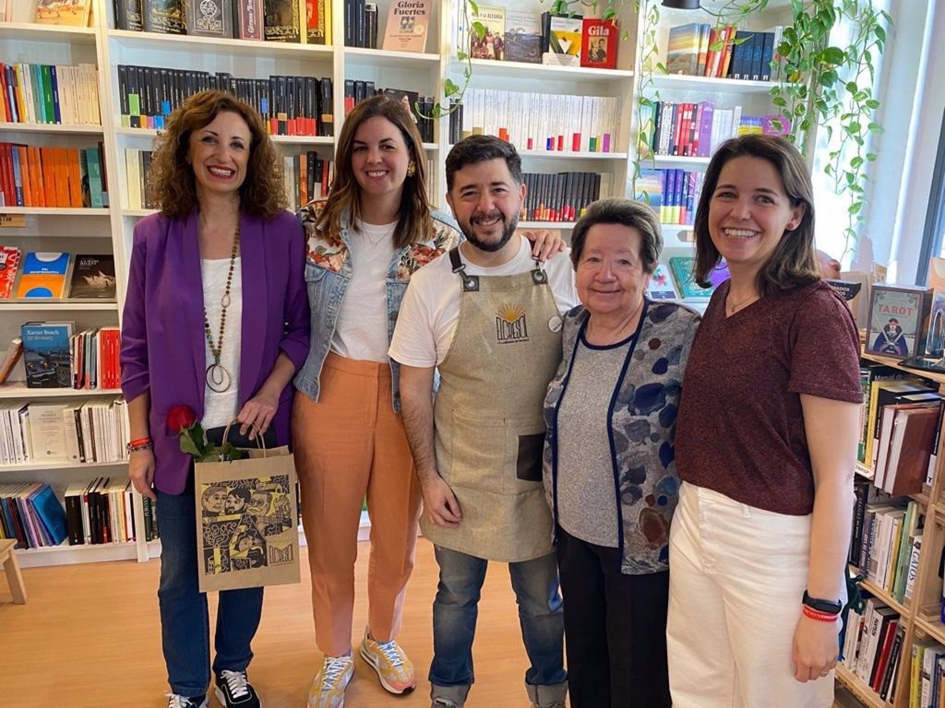 Sandra Gómez, en una librería
