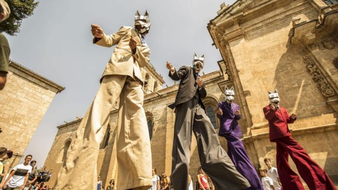 Imagen del espectáculo de 'The Wolves'. Seleccionada del Ayuntamiento de Xeraco.